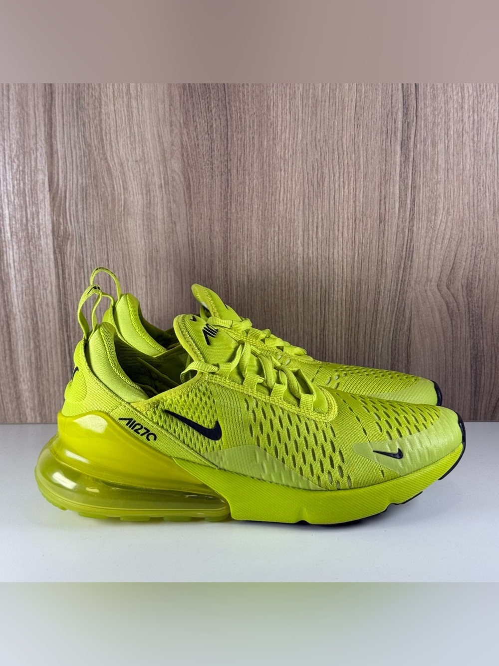 Nike Air Max 270 Atomic Green Black Running Shoes DV2226-300 Women’s Size 8.5